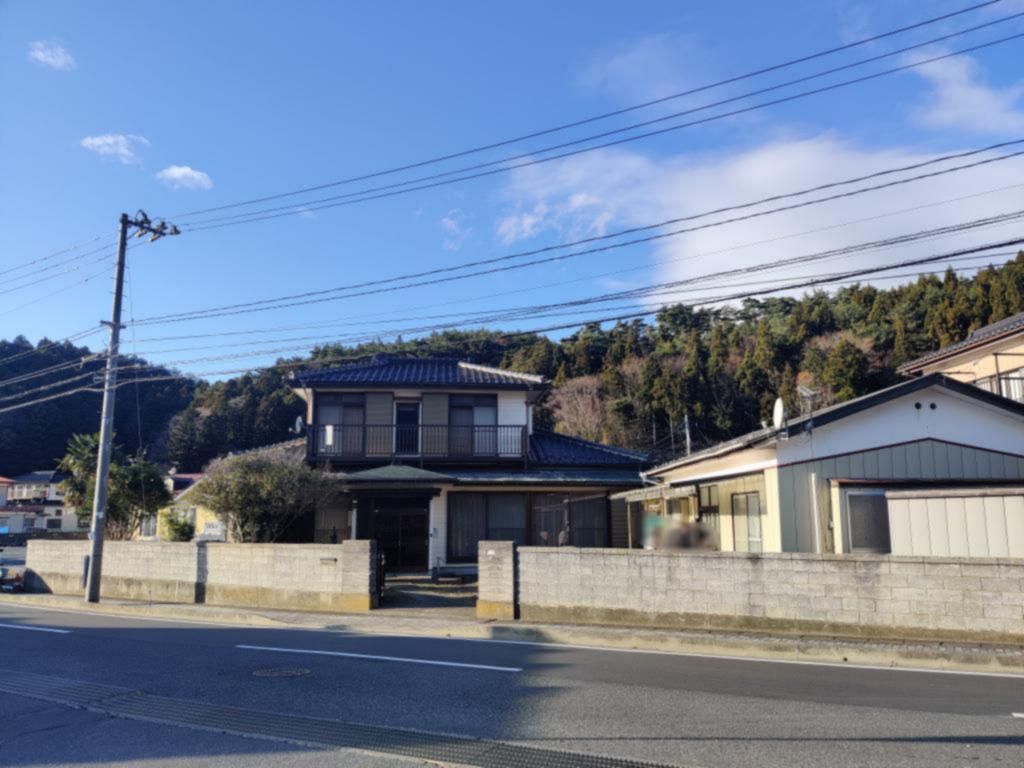 Spacious Coastal House with Guest Unit in Ishinomaki, Miyagi - Thumbnail 3