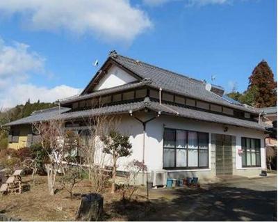 Spacious 8DK House with Large Land in Peaceful Usuki City — Image 1, Usuki, Oita