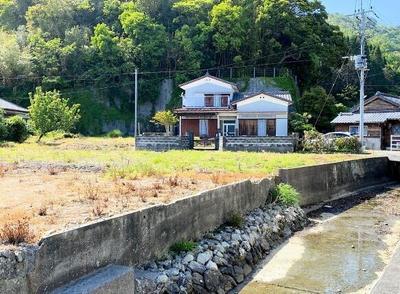 Ocean View 6DK House in Saiki City - 345m² Plot with Mountain Views — Image 3, Saiki, Oita