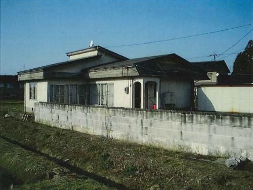1979 4K Detached House on 880sqm Corner Plot in Uozu, Toyama - Thumbnail 4