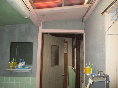 6K House with Warehouses for Sale in Yawatahama, Ehime - Thumbnail 4