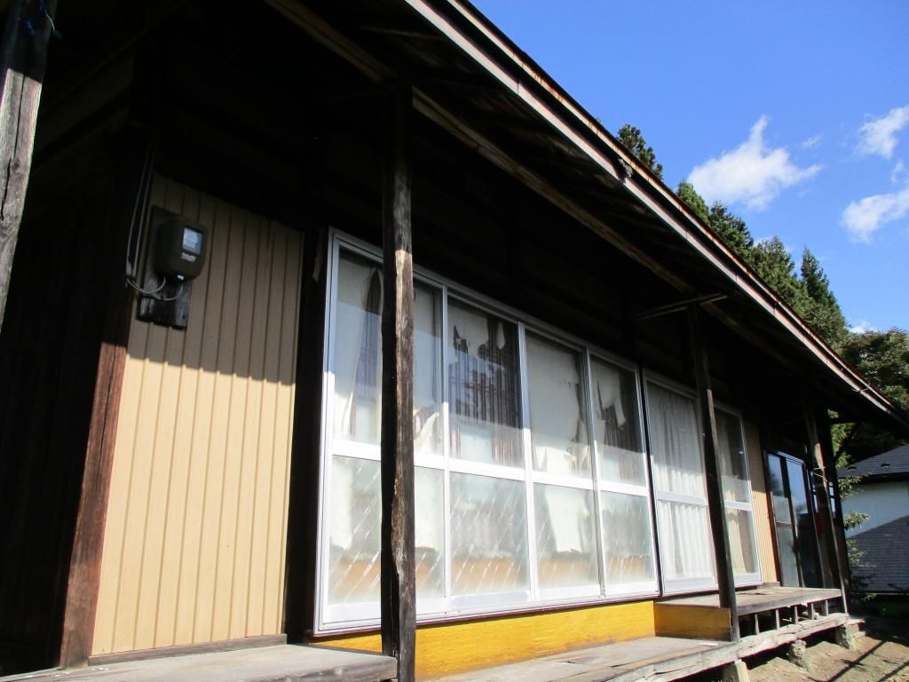 Spacious 4K Traditional House on 482 sqm Land in Gonohe, Aomori - Thumbnail 2