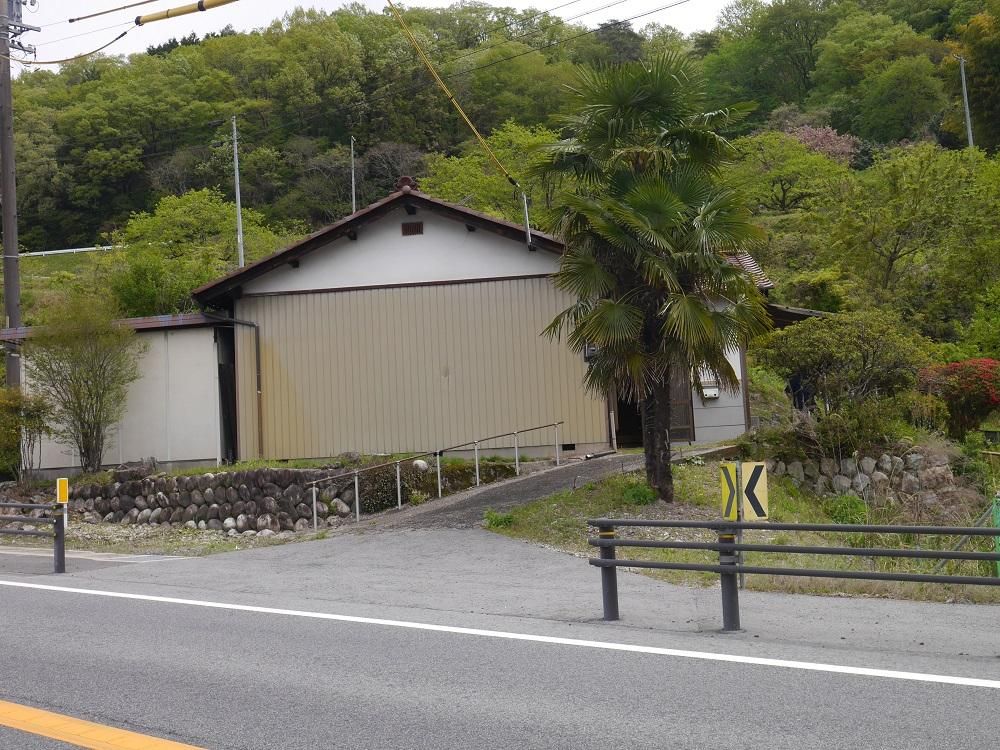 Spacious 4DK House for Renovation in Nakatsugawa, Gifu - Thumbnail 2