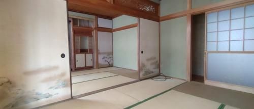 6DK Family House with Extra Land for Sale in Niihama, Ehime - Thumbnail 4