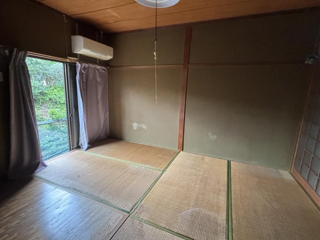 Ocean-Side 4DK House for Sale in Tsushima, Nagasaki - Thumbnail 4