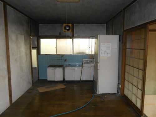 Spacious 3LDK House with Mountain Land in Misaki Town, Okayama - Thumbnail 2