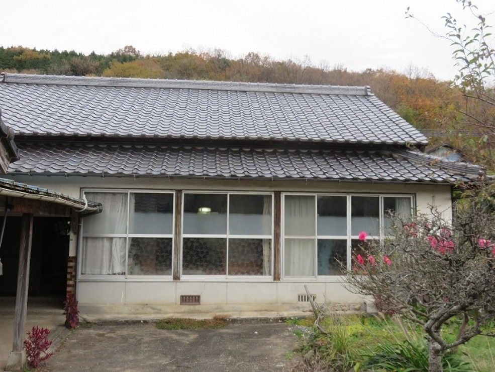 Historic 5K House with Garden & Storage in Bungotakada, Oita - Thumbnail 3