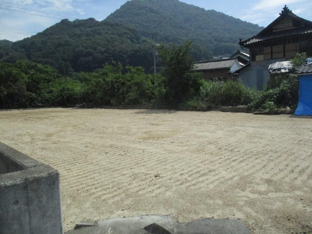 Vacant Coastal Land for Sale in Kasaoka, Okayama Prefecture - Thumbnail 2