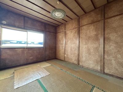 6DK House in Niihama with 175㎡ Land — Image 4, Niihama, Ehime