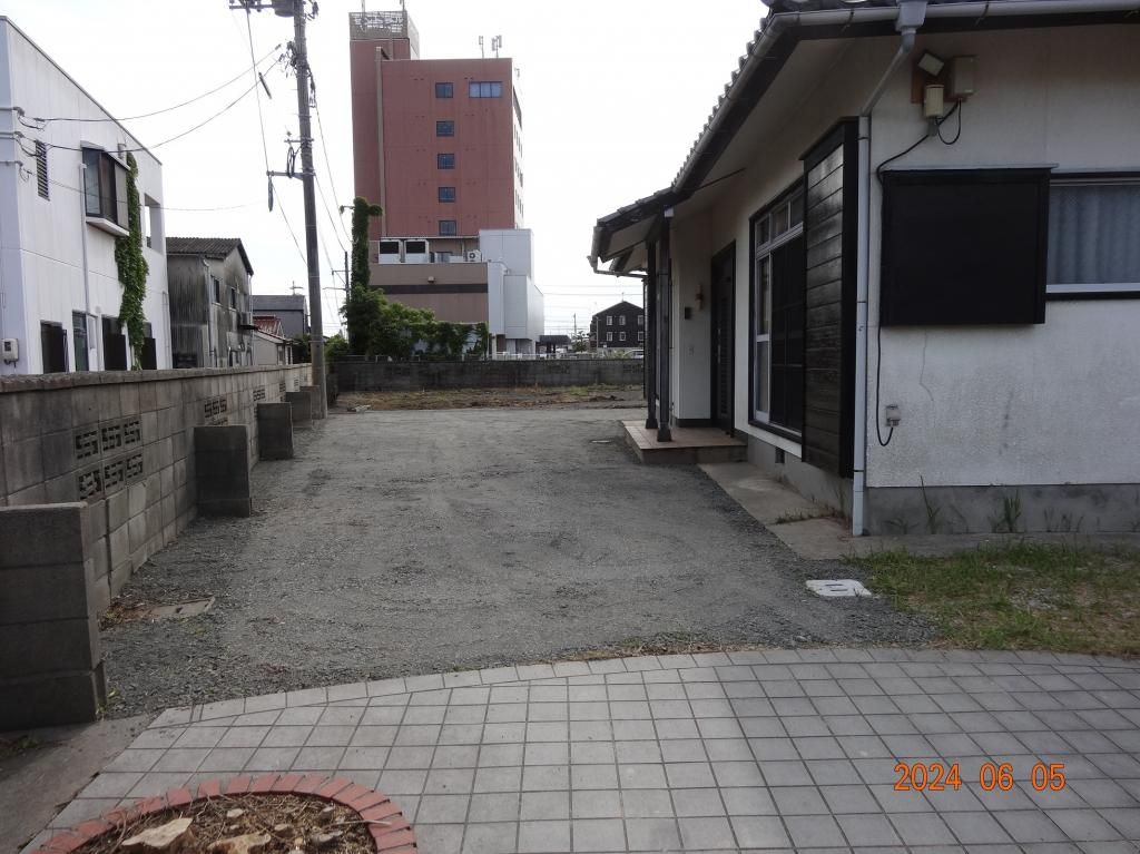 1974 3DK Detached House on 710 sqm Corner Lot in Sanyo-Onoda - Thumbnail 4
