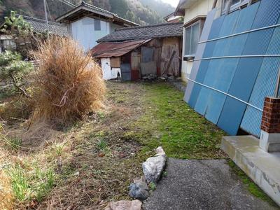 Traditional 6DK House in Shinonsen - Corner Plot with Mountain Views — Front_door, Sentan, Tottori
