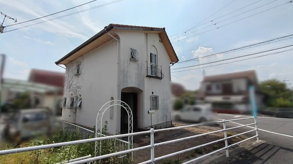 4LDK Detached House for Sale in Quiet Higashiomi, Shiga - Thumbnail 2