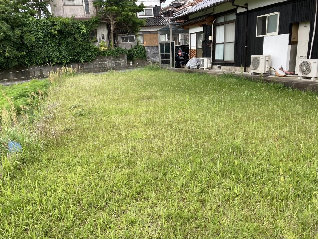 Vacant Corner Lot in Quiet Hagi Residential Area - 150.16 sqm - Thumbnail 3