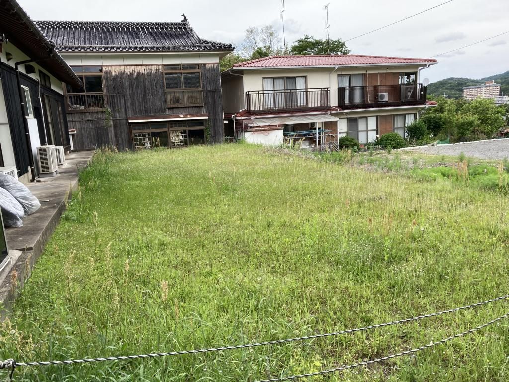 Vacant Corner Lot in Quiet Hagi Residential Area - 150.16 sqm - Thumbnail 2