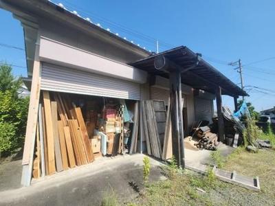 1950 Traditional Japanese House with Large Garden in Tober Town — Image 7, Tobe, Ehime