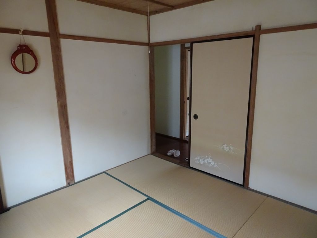 9DK Detached House in Hamasaka, Shin'onsen Town, Hyogo for 2 Million Yen - Thumbnail 4
