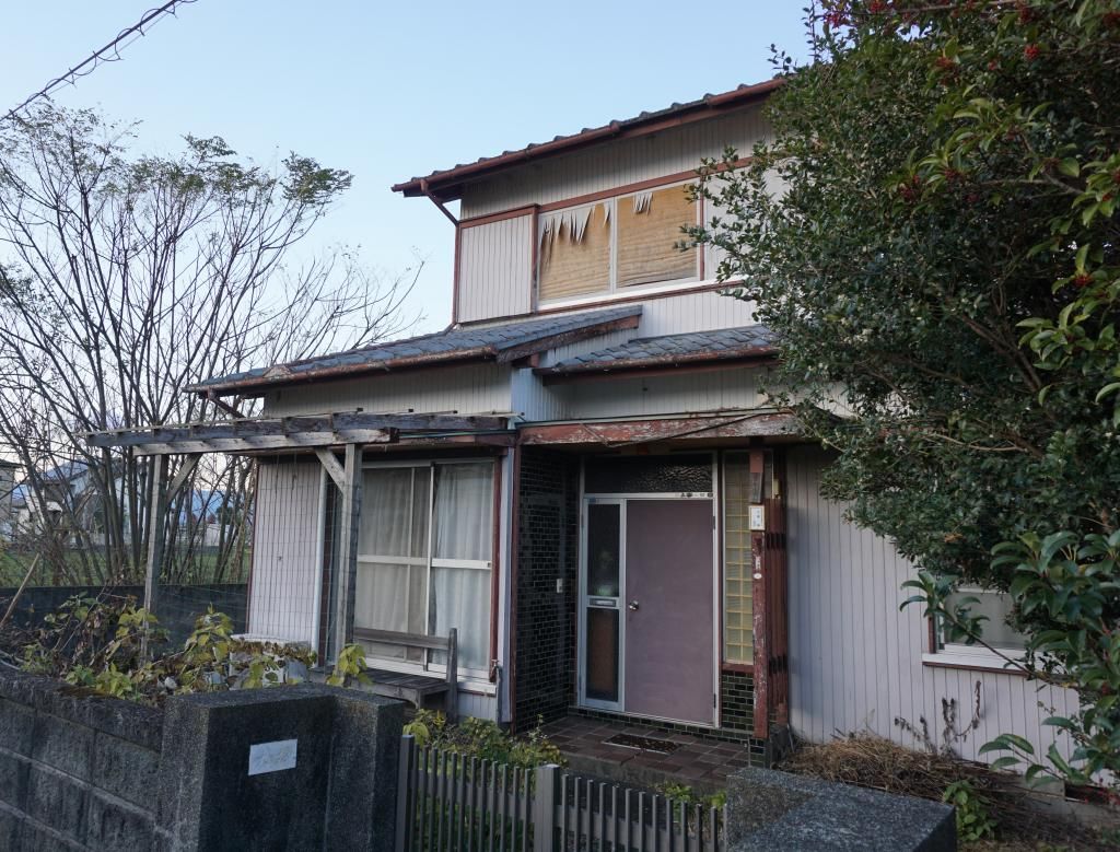 5K House for Sale in Ishii Town, Tokushima with 381 sqm Garden - Thumbnail 2