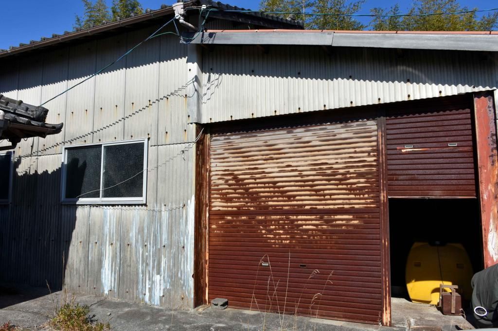4DK House for Sale in Uki City, Kumamoto with Two Warehouses - Thumbnail 2