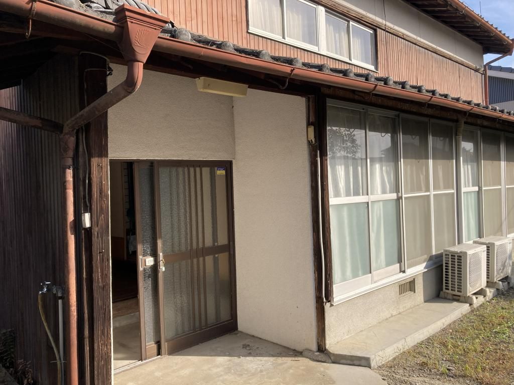 Charming 1949 Folk-Style House for Sale in Ogi City, Saga - Thumbnail 2