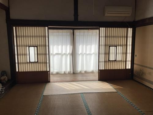 Charming 1949 Folk-Style House for Sale in Ogi City, Saga - Thumbnail 4