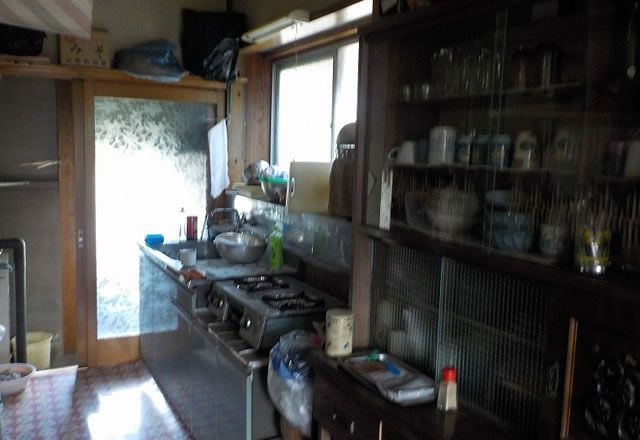 Spacious Wooden House for Renovation in Sado City, Niigata - Thumbnail 3