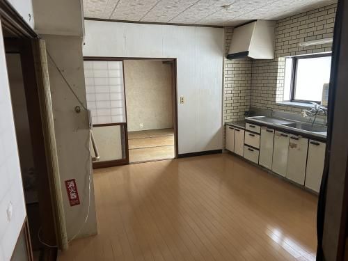 7DK Akiya House for Sale in Takanabe, Miyazaki - 495万円 - Thumbnail 3