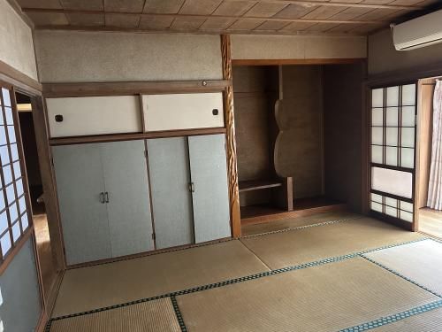 7DK Akiya House for Sale in Takanabe, Miyazaki - 495万円 - Thumbnail 2