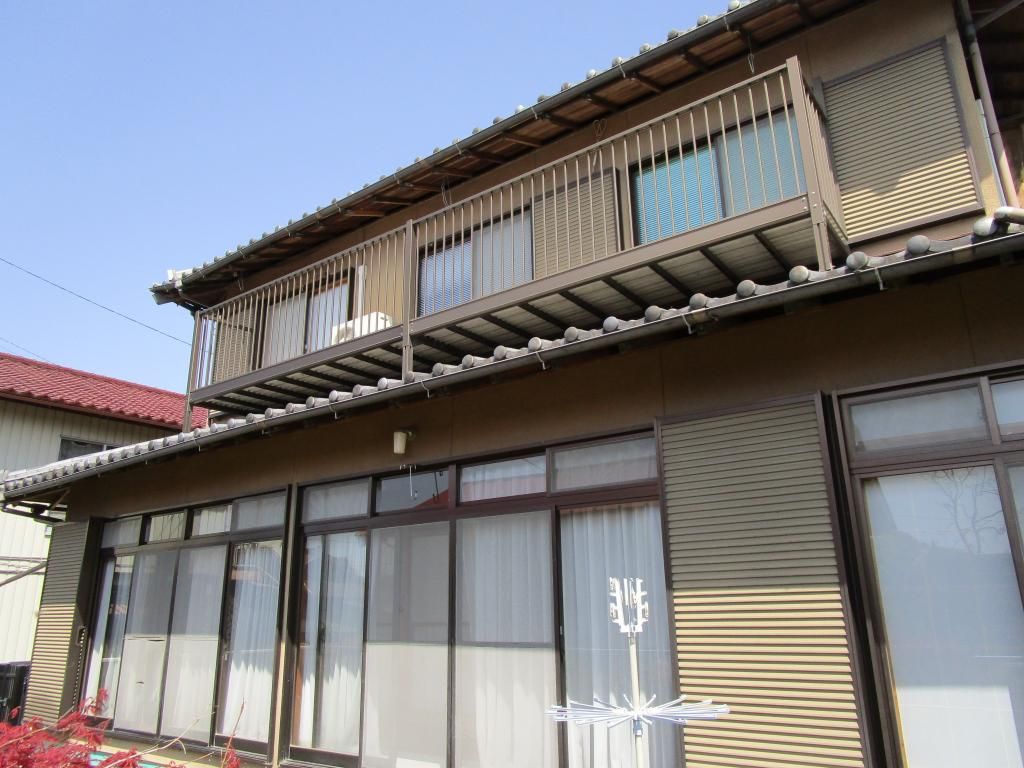 8DK Family Home on Corner Lot in Shibukawa, Gunma - Thumbnail 2