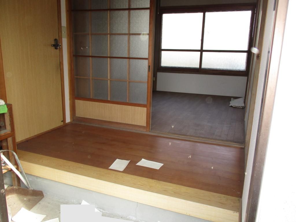 Spacious Land with Detached 1DK Annex in Kasaoka, Okayama - Thumbnail 4