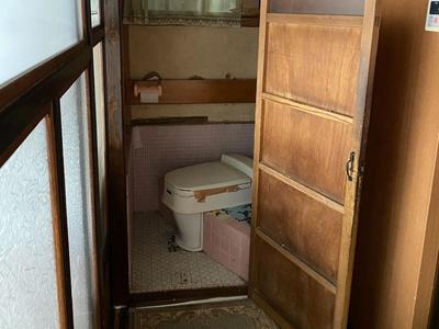Historic 1957 6DK House for Sale in Ōno, Fukui with Leased Land — Bathroom, Ono, Fukui