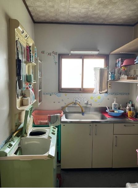 Large 253.9 sqm Wooden House for Sale in Noheji, Aomori - Thumbnail 4