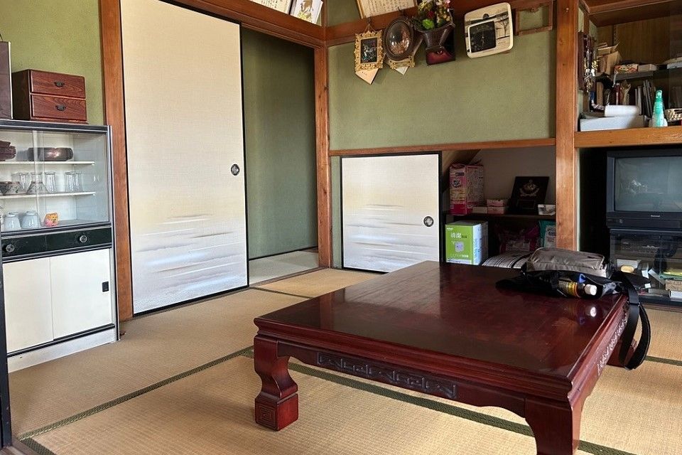 Spacious 6DK Traditional House on Corner Lot in Sano, Tochigi - Thumbnail 2
