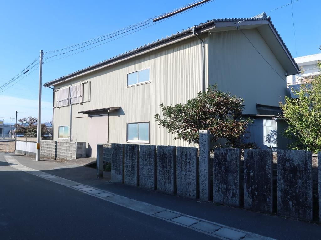 6LDK Rental House in Quiet Tokushima Neighborhood - Thumbnail 2