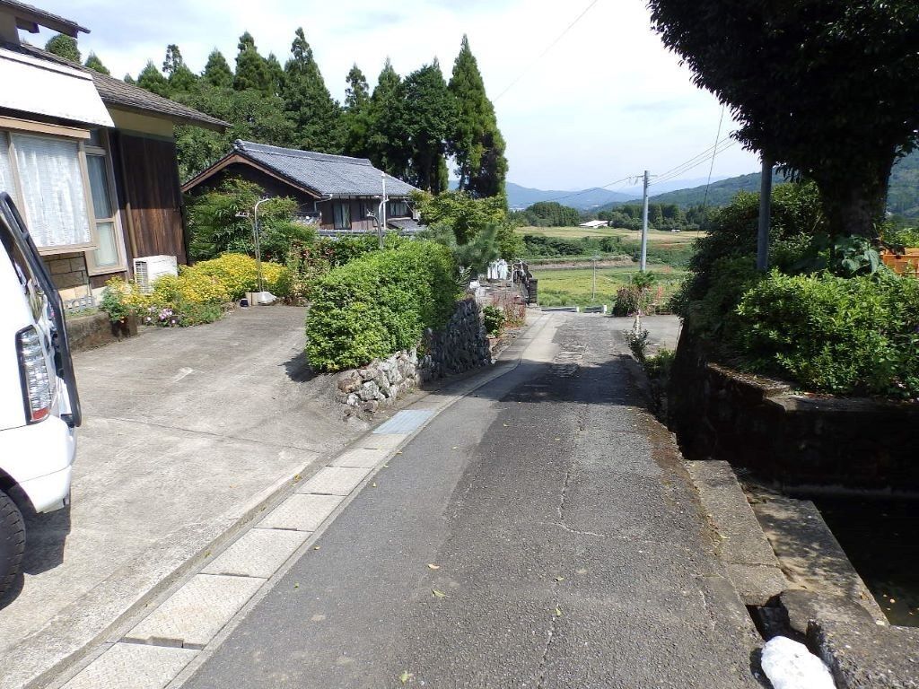 Traditional 6DK Wooden House with Land for Sale in Imari, Saga - Thumbnail 3