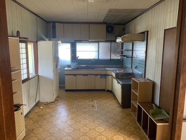 8DK House for Sale in Sanyo-Onoda, Yamaguchi - 137m2 - Thumbnail 3