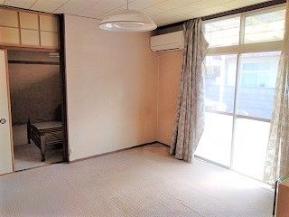 4K Single-Story House for Sale in Tomioka, Gunma with Mountain Views - Thumbnail 4