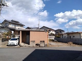 4K Single-Story House for Sale in Tomioka, Gunma with Mountain Views - Thumbnail 2