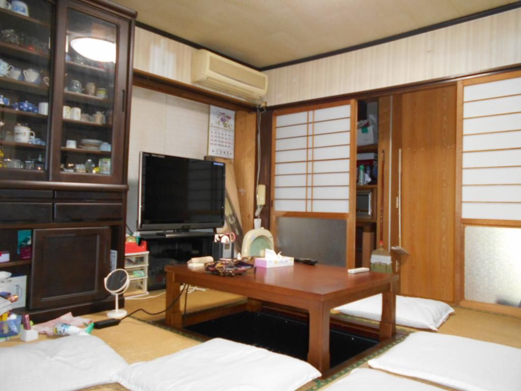 1934 Historic 8DK House with Land for Sale in Iwakuni - Thumbnail 4