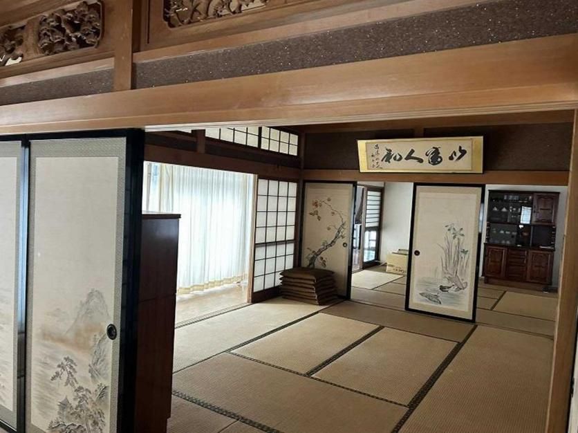 Spacious 11DK House in Ajigasawa, Aomori - 270.73 sqm - Thumbnail 4