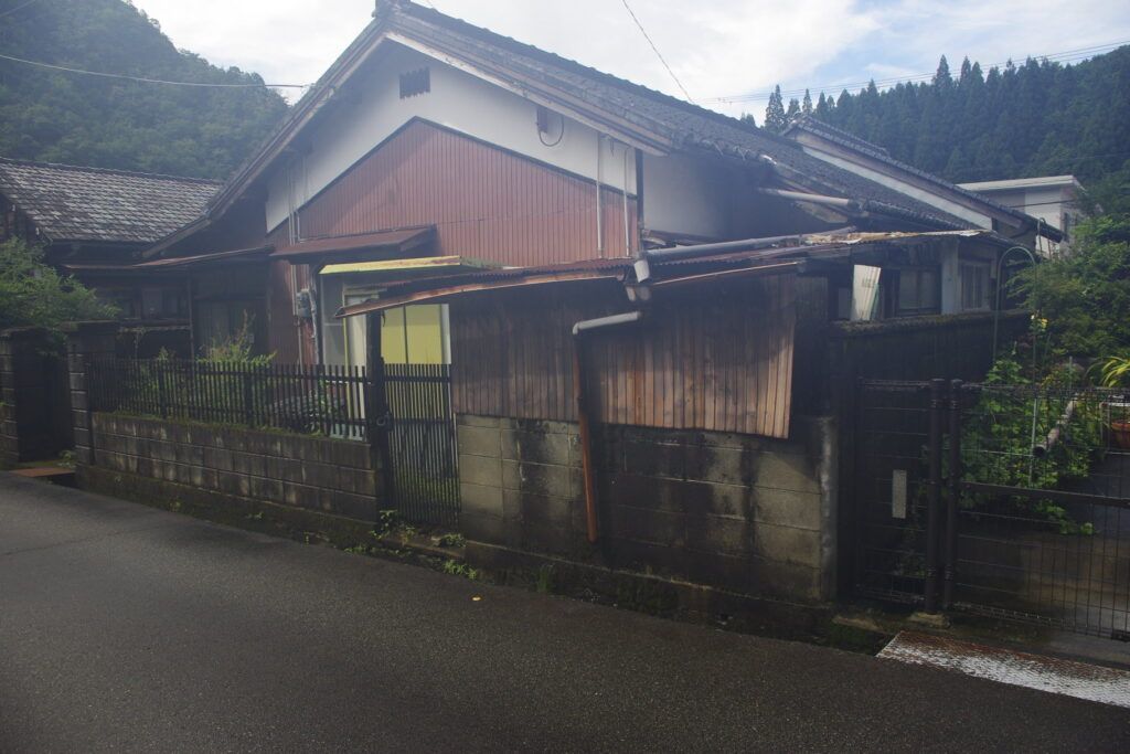 Renovated 1956 Single-Story House for Sale in Asago, Hyogo - Thumbnail 3