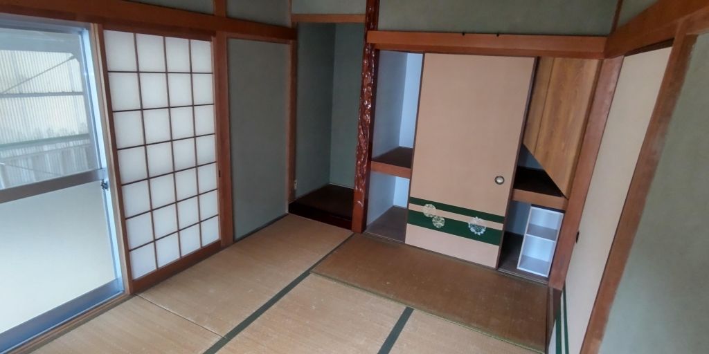 Renovated 4K House in Wake Town, Okayama - Thumbnail 2