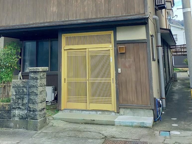 7LDK Traditional House for Sale in Asahi Town, Toyama - Thumbnail 2