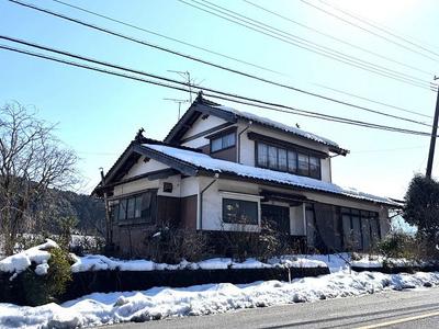 Traditional 6DK House in Rural Kurayoshi with Mountain Views — Image 1, Kurayoshi, Tottori