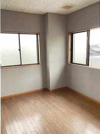 Large 11DK Detached House for Sale in Fukui City, Fukui - Thumbnail 4