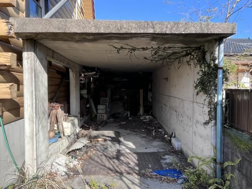 Ibusuki Fixer-Upper: 3LDK House Near Station on 169.8sqm Land - Thumbnail 2