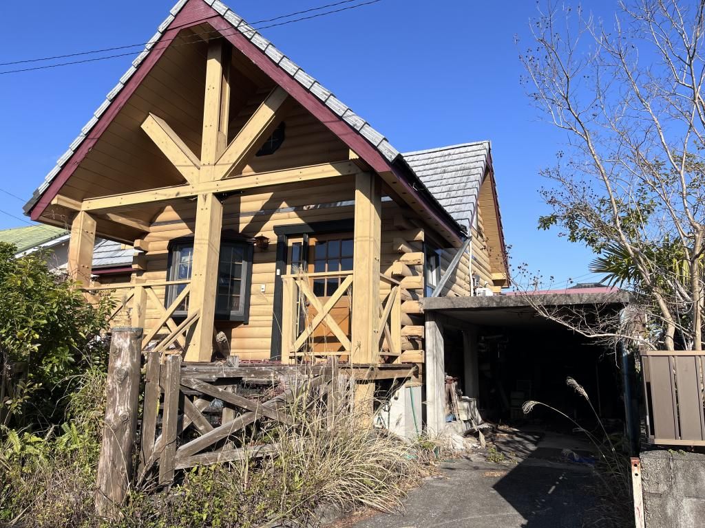 Ibusuki Fixer-Upper: 3LDK House Near Station on 169.8sqm Land - Main Image