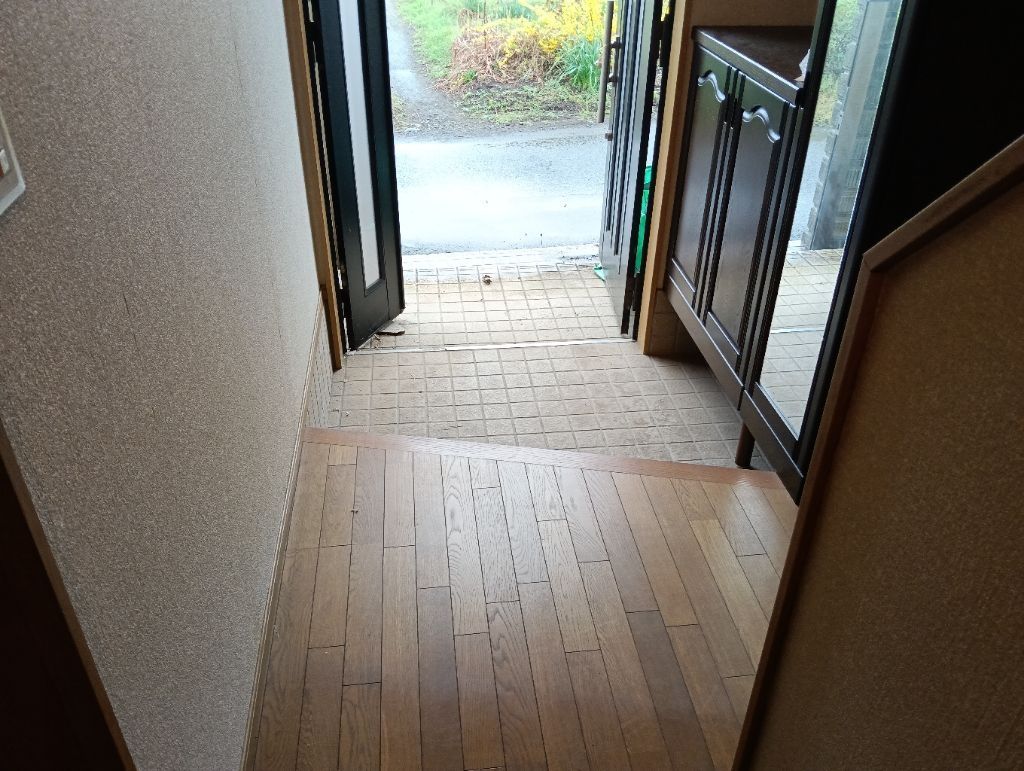Detached House for Sale in Hadano, Kanagawa – 5K, 118 sqm - Thumbnail 2