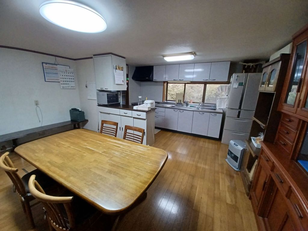 Spacious 11DK Renovated House in Unnan City, Shimane - Thumbnail 2