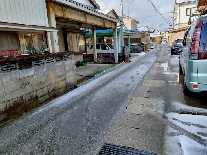 6LDK Traditional House with Shed in Asahi, Toyama | Negotiable Price - Thumbnail 3