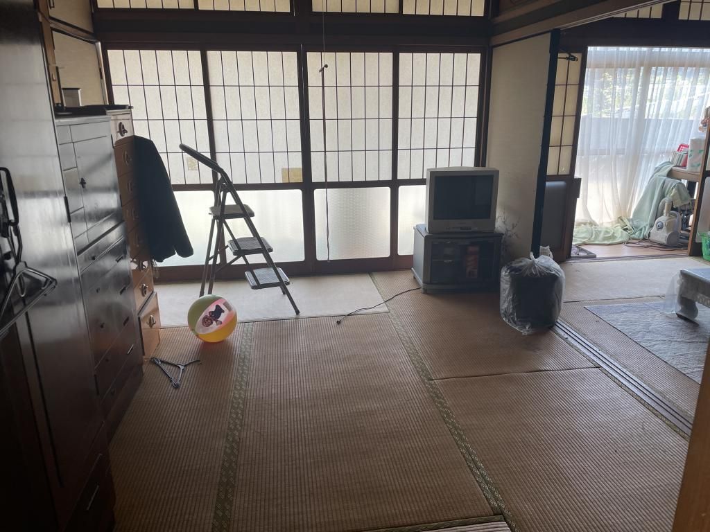 Riverside RC House for Sale in Kamiakawa, Hyogo - Akiya Bank - Thumbnail 3